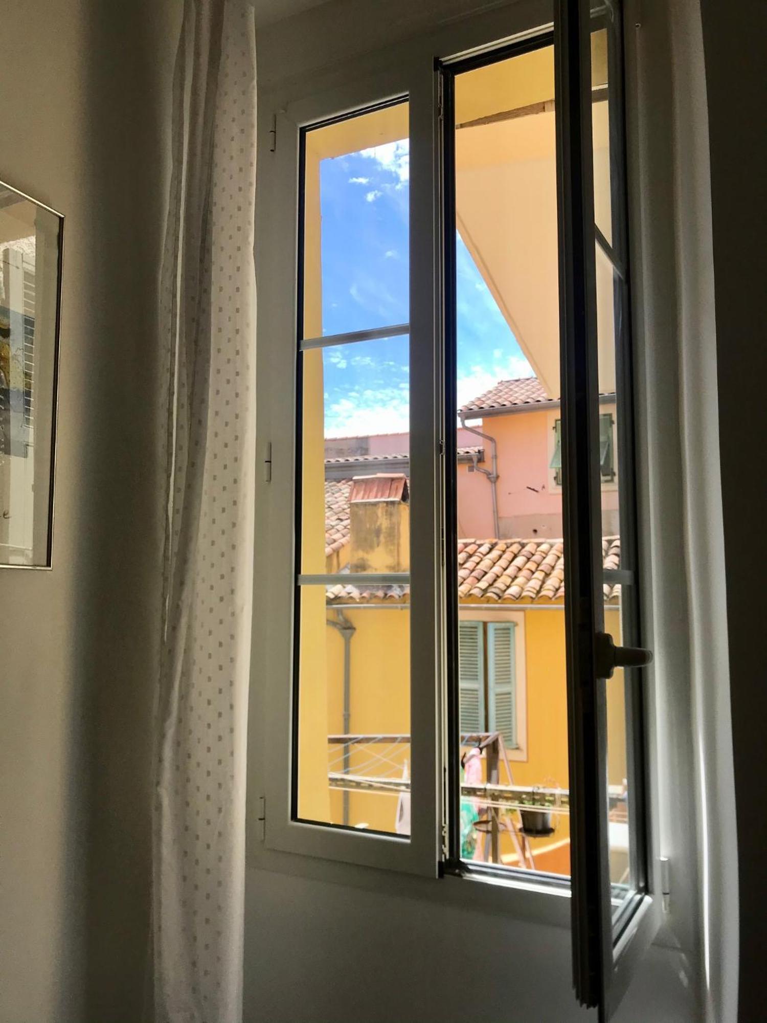 Petit Cocon Apartment Villefranche-sur-Mer Bagian luar foto